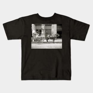 New Orleans Milk Cart, 1910. Vintage Photo Kids T-Shirt